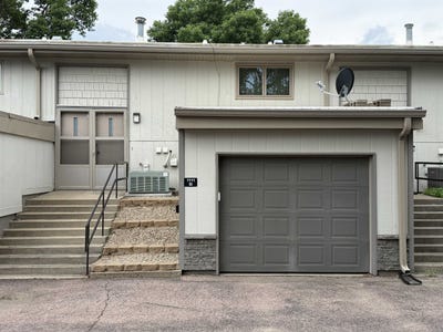 /international/us/1111-council-oak-sioux-city-ia-110108653376/?lang=id