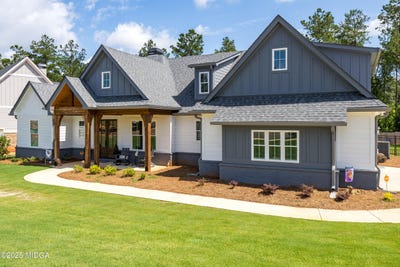 /international/us/217-copper-crossing-forsyth-ga-110100897515/