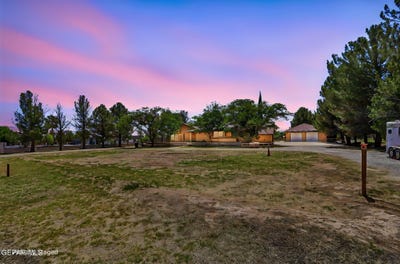 /international/us/5376-santa-teresita-drive-sunland-park-nm-110107628208/