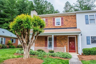/international/us/321-oak-arbor-lane-winston-salem-nc-110108331163/