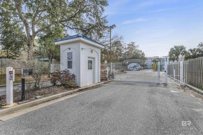 /international/us/27282-canal-road-orange-beach-al-110105805274/