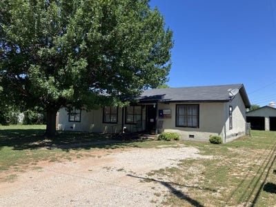 /international/us/110-w-miller-seymour-tx-110099677462/