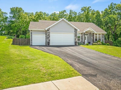 /international/us/4348-woodcliff-lane-roscoe-il-110108932973/