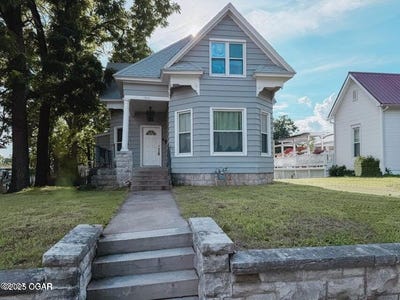 /international/us/1515-s-garrison-avenue-carthage-mo-110101051995/