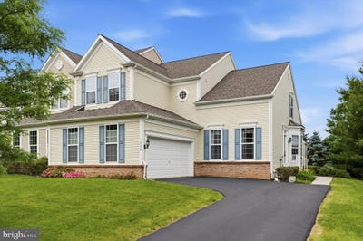 /international/us/1526-fox-lane-breinigsville-pa-110108682354/