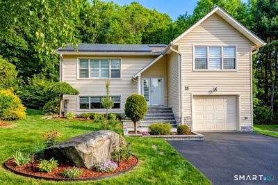 /international/us/38-algonquin-way-bristol-ct-110108121333/