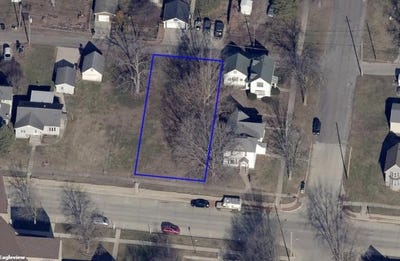 /international/us/704-w-cedar-st-cherokee-ia-110105867443/