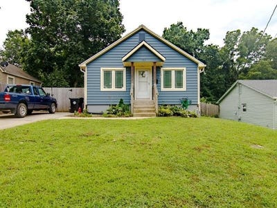 /international/us/103-e-myrtle-street-e-pleasant-hill-mo-110109734276/