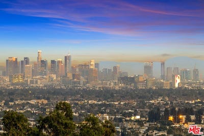 /international/us/8737-st-ives-dr-los-angeles-ca-110104239825/