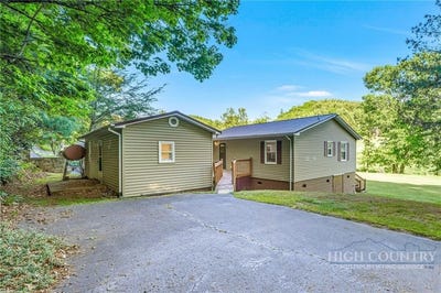 /international/us/409-ellis-road-west-jefferson-nc-110108408888/