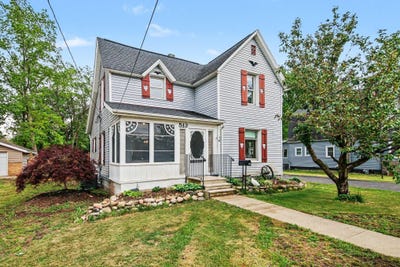 /international/us/513-s-farmer-street-otsego-mi-110108193958/