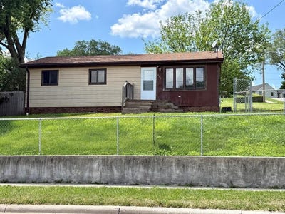 /international/us/450-2nd-st-nw-fort-dodge-ia-110108691751/