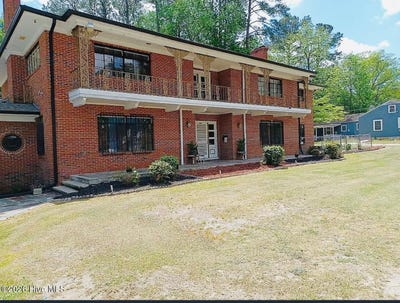 /international/us/1001-w-main-street-williamston-nc-110108179579/