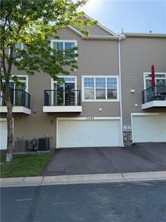 /international/us/15608-prospect-road-eden-prairie-mn-110108439727/