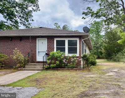 /international/us/12-sycamore-road-manahawkin-nj-110099881048/