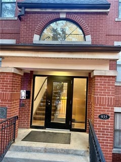 /international/us/935-washington-street-kansas-city-mo-110110398539/