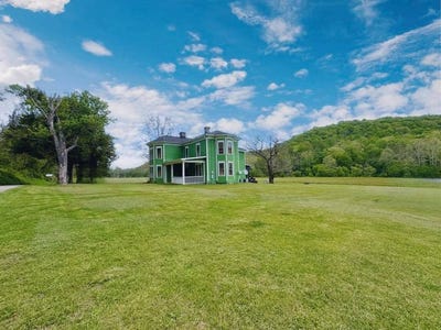 /international/us/1094b-reedyville-road-spencer-wv-110107857860/