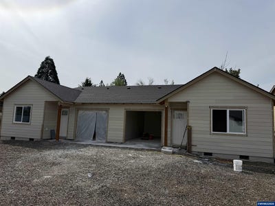 /international/us/1183-37th-ct-sweet-home-or-110108749320/