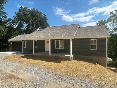 /international/us/5905-melody-lane-nashport-oh-110101024410/
