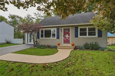 /international/us/8385-zenith-drive-baldwinsville-ny-110110378758/