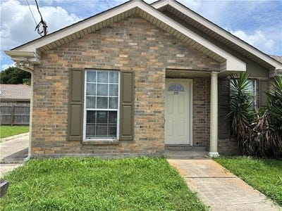 /international/us/2721-pakenham-drive-chalmette-la-110109008733/