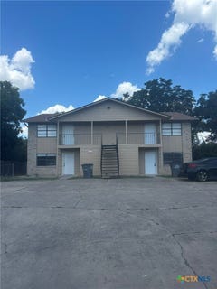 /international/us/104-milann-street-victoria-tx-110101615785/