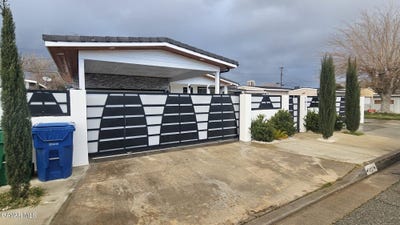 /international/us/1821-e-avenue-q-12-palmdale-ca-110105907524/