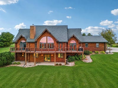 /international/us/4721-county-road-zz-dodgeville-wi-110104784207/