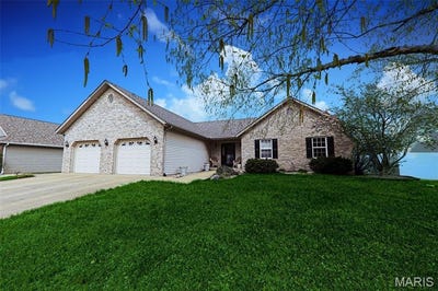 /international/us/117-northwoods-drive-troy-il-110106950800/