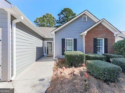 /international/us/21-freedom-drive-ne-cartersville-ga-110120459956/