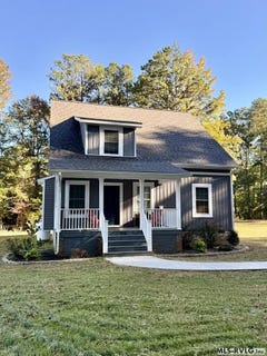 /international/us/106-franklin-st-clarksville-va-110120794668/