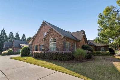 /international/us/120-chastain-road-nw-kennesaw-ga-110110017021/