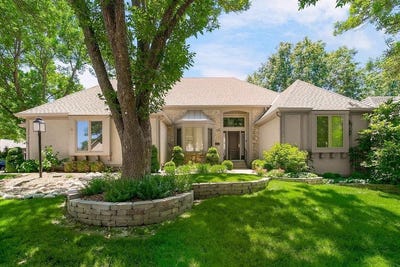 /international/us/4441-w-124th-terrace-leawood-ks-110108346571/