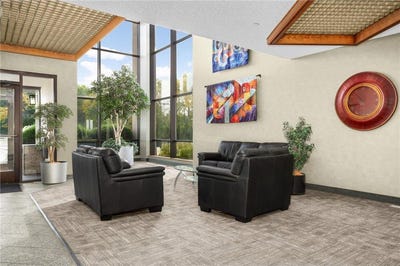 /international/us/7525-mitchell-road-eden-prairie-mn-110102946931/