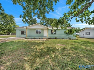 /international/us/29364-lakeview-drive-ardmore-al-110101343523/