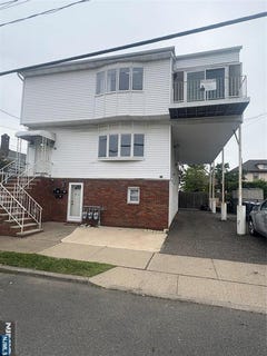 /international/us/70-pink-street-hackensack-nj-110105201037/