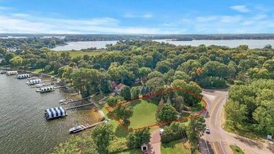 /international/us/3705-north-shore-drive-orono-mn-110106944913/