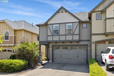 /international/us/13448-se-autumnwood-ln-happy-valley-or-110101143095/