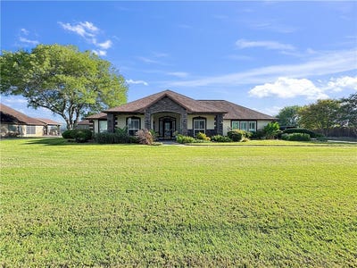 /international/us/13910-riverway-drive-corpus-christi-tx-110100591741/