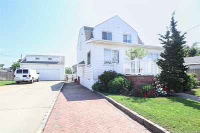 /international/us/14-alemeda-street-inwood-ny-110096106964/