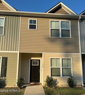 /international/us/126-buckhorn-avenue-holly-ridge-nc-110107611433/