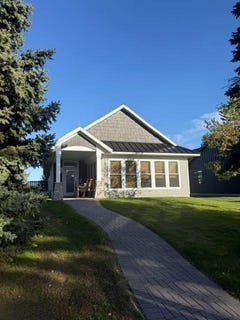 /international/us/13392-county-road-4-ne-spicer-mn-110119770067/