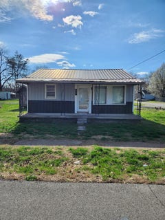 /international/us/248-3rd-avenue-clay-city-ky-110098407367/?lang=en