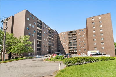 /international/us/5600-munhall-rd-squirrel-hill-pa-110108237564/