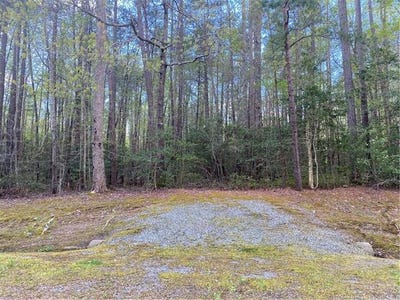 /international/us/41-talon-court-lancaster-va-110076266601/