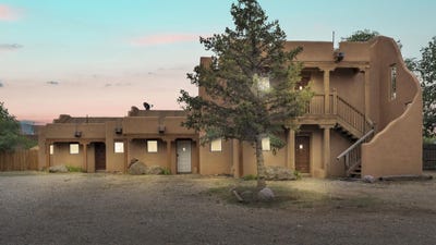 /international/us/107-dona-ana-taos-nm-110100653263/