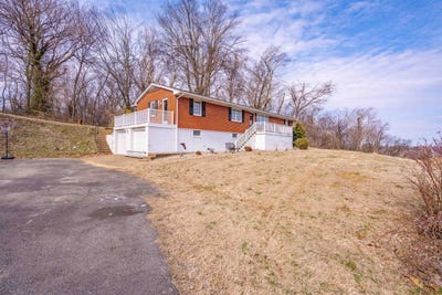 /international/us/5975-state-route-360-morganfield-ky-110097733960/