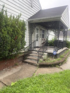 /international/us/1016-s-independence-avenue-rockford-il-110120081692/