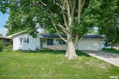 /international/us/306-n-mason-street-deer-creek-il-110101020887/