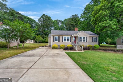 /international/us/243-beechwood-circle-lagrange-ga-110107799272/
